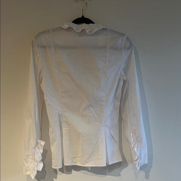 Elegant White Ruffle Blouse - Picture 5 of 6